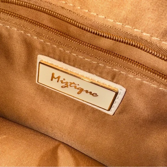 Moztique The Daisy Convertible Backpack Purse in Cream Cork - Picture 3 of 6